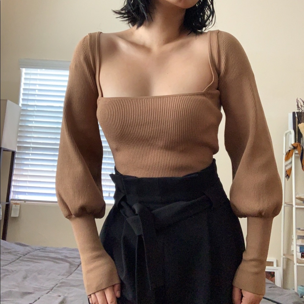 Aritzia Babaton Sculpt Knit Sweater